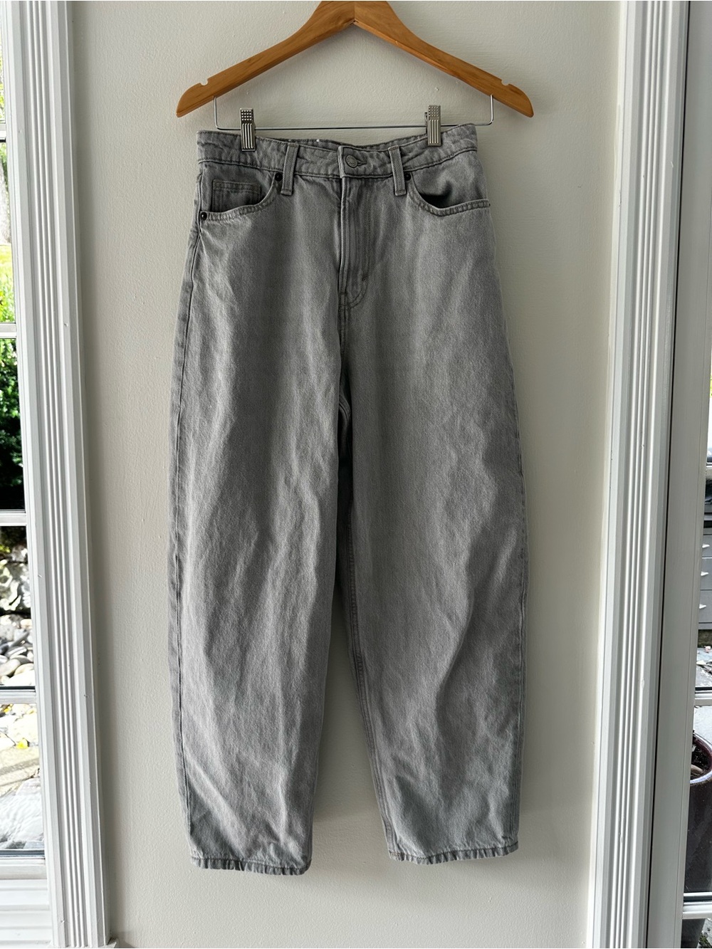 H&M Men's Gray Baggy-Fit Jeans
